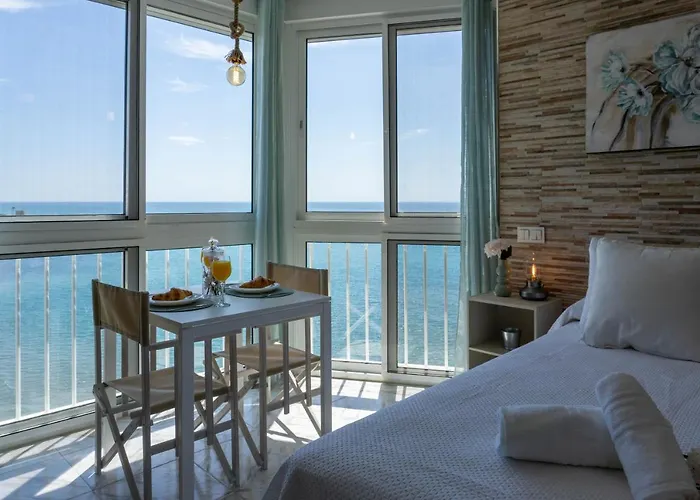 Almirante Apartment Sea Views